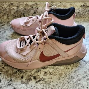 Nike Air Zoom Crossover GS Basketball Shoes Pink Girls Size 7Y